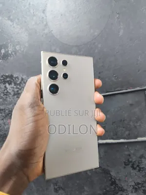 Photo - Samsung Galaxy S24 Ultra 256 GB Gris