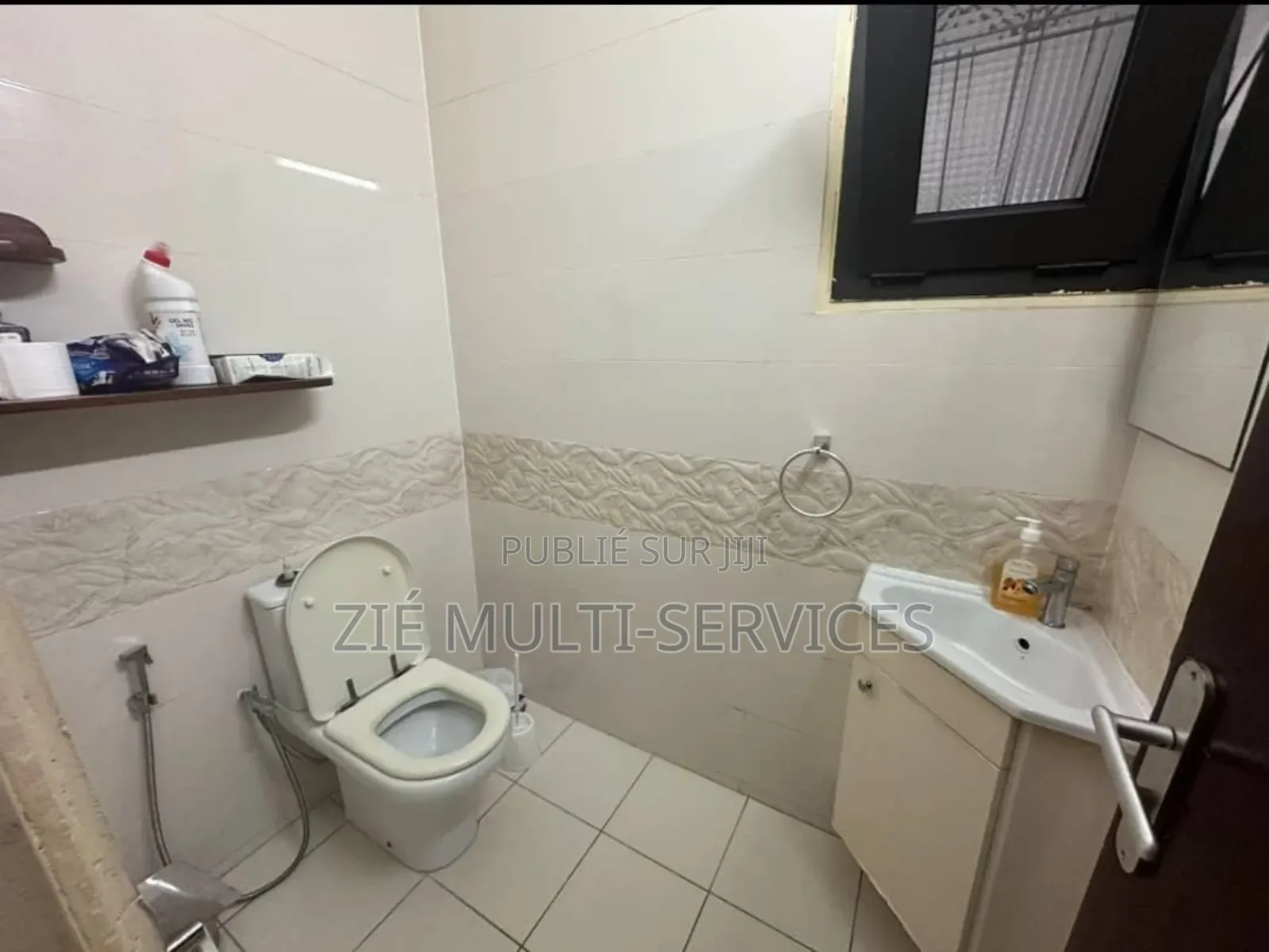 Furnished 8chbre Duplex dans Zié Multi-Service, Cocody à Vendre