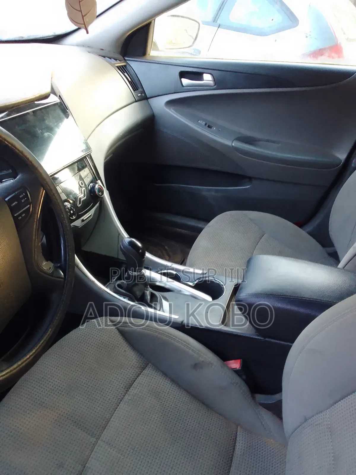 Hyundai Sonata SE Sedan FWD (2.4L 4cyl 6A) 2013 Gris
