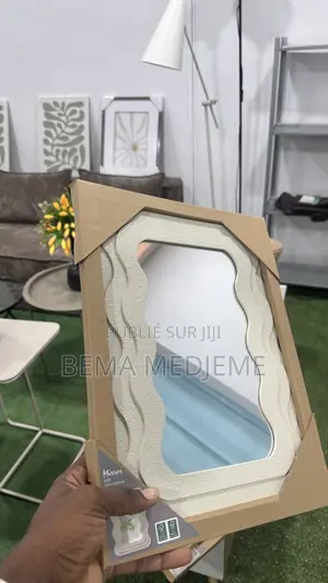 Photo - Miroir Décoratif