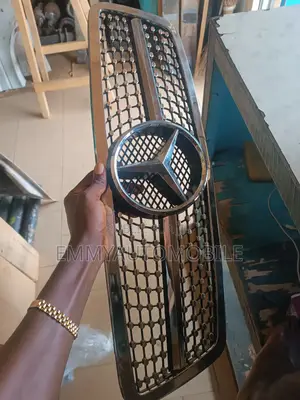 Calandre Nouveau Modèle