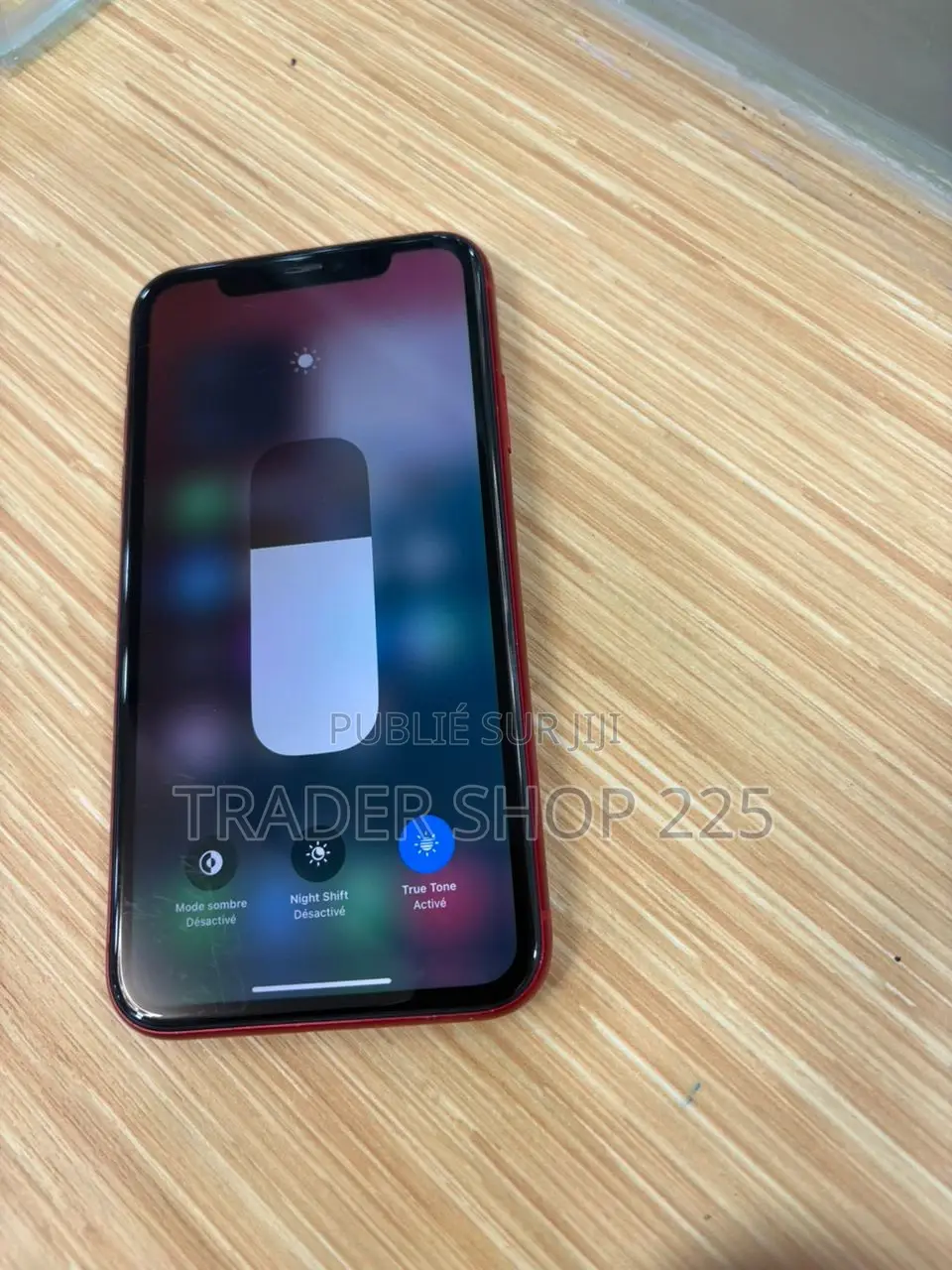 Pomme iPhone 11 64 GB Rouge