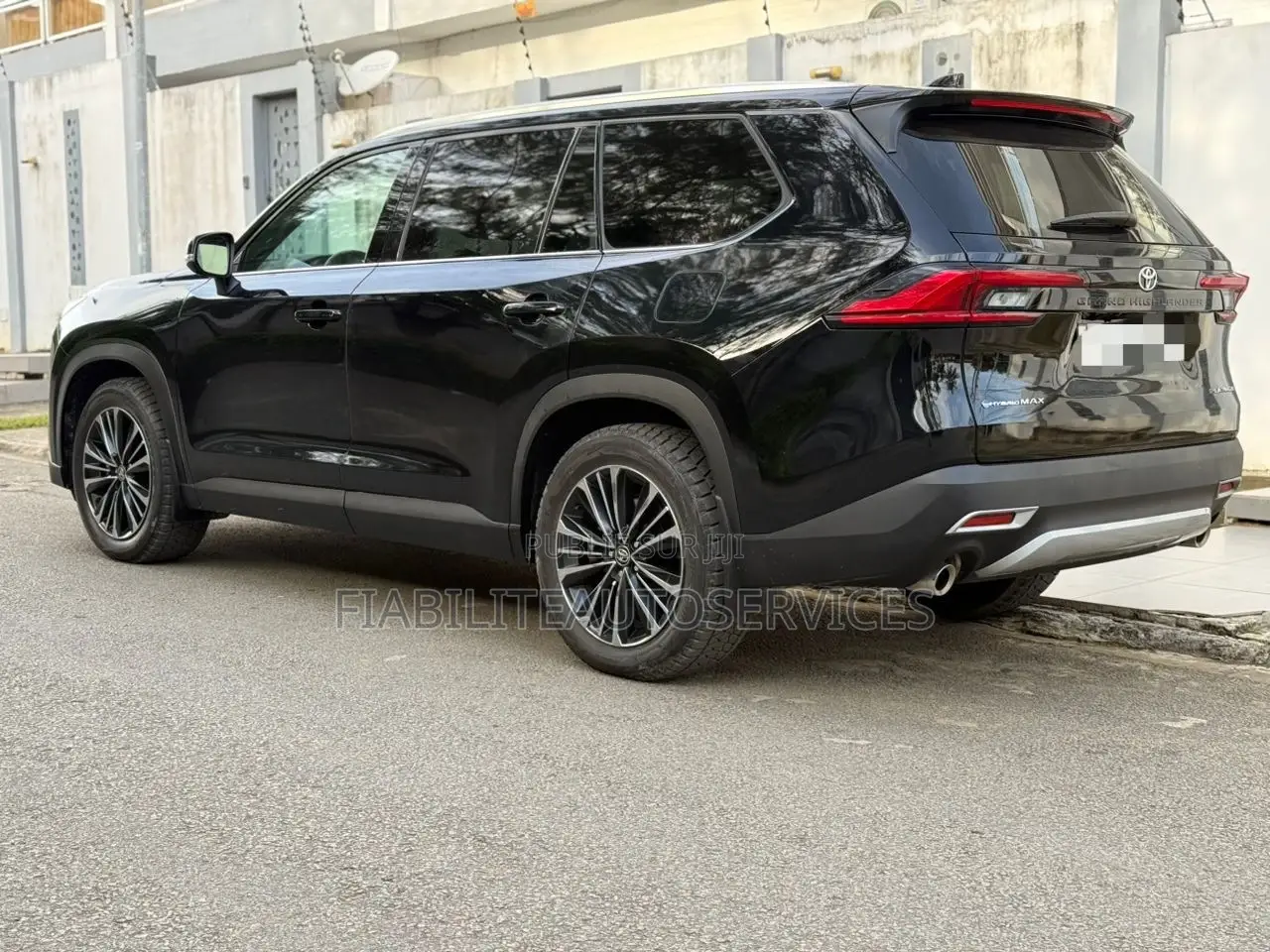 Toyota Grand Highlander Hybrid 2024 Noir