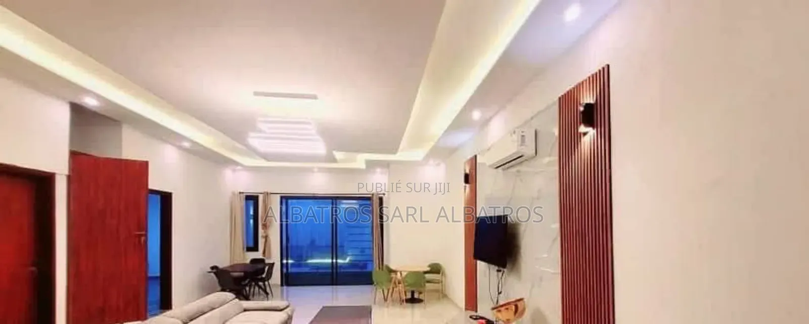 Furnished 7chbre Maison de ville/terrasse dans Villa Duplexe, Cocody