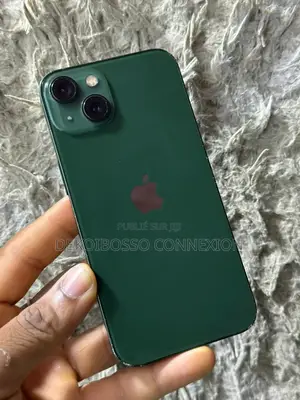 Photo - Pomme iPhone 13 128 GB Vert