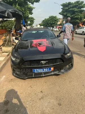 Photo - Ford Mustang 2017 Noir