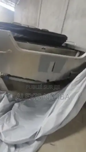 Coque en Aluminium Importé Neuf Sans Moteur