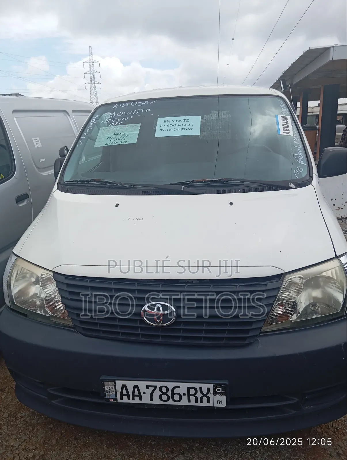 Toyota HiAce 2018 Blanc
