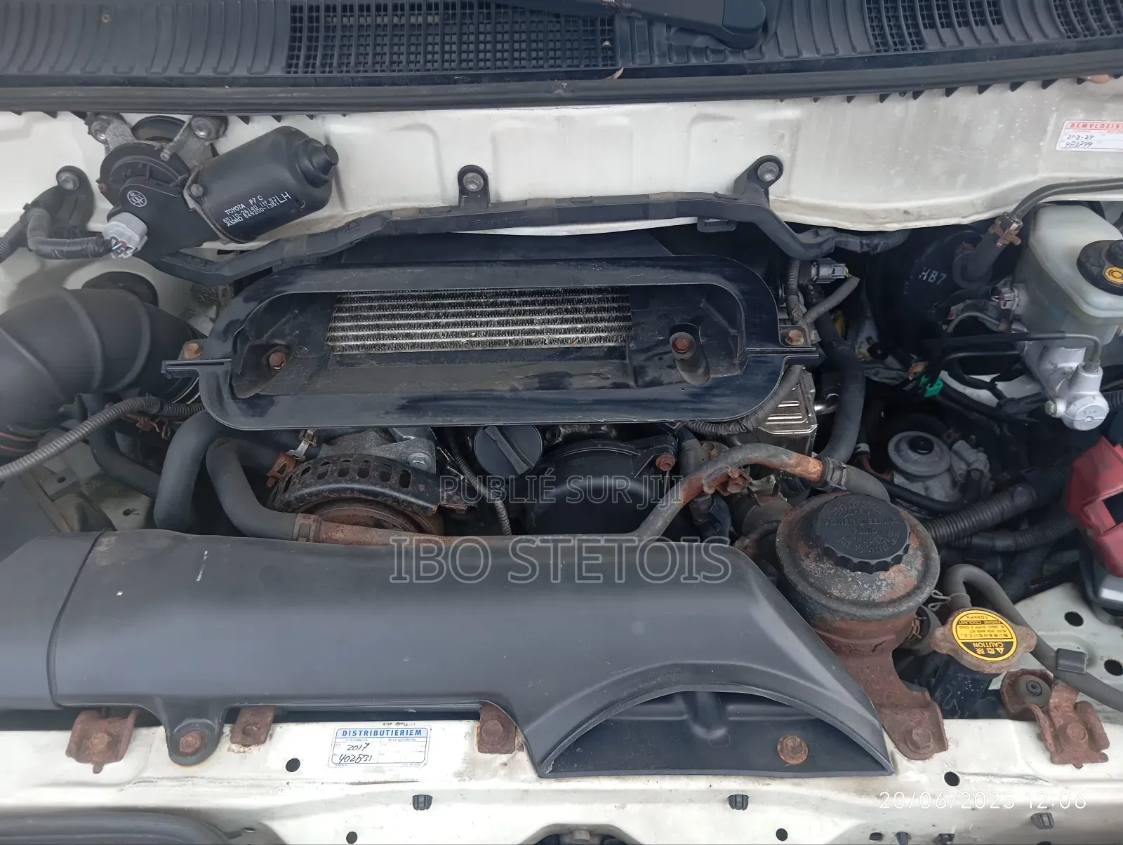 Toyota HiAce 2018 Blanc