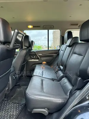 Mitsubishi Pajero 2022 Noir