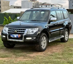 Mitsubishi Pajero 2022 Noir