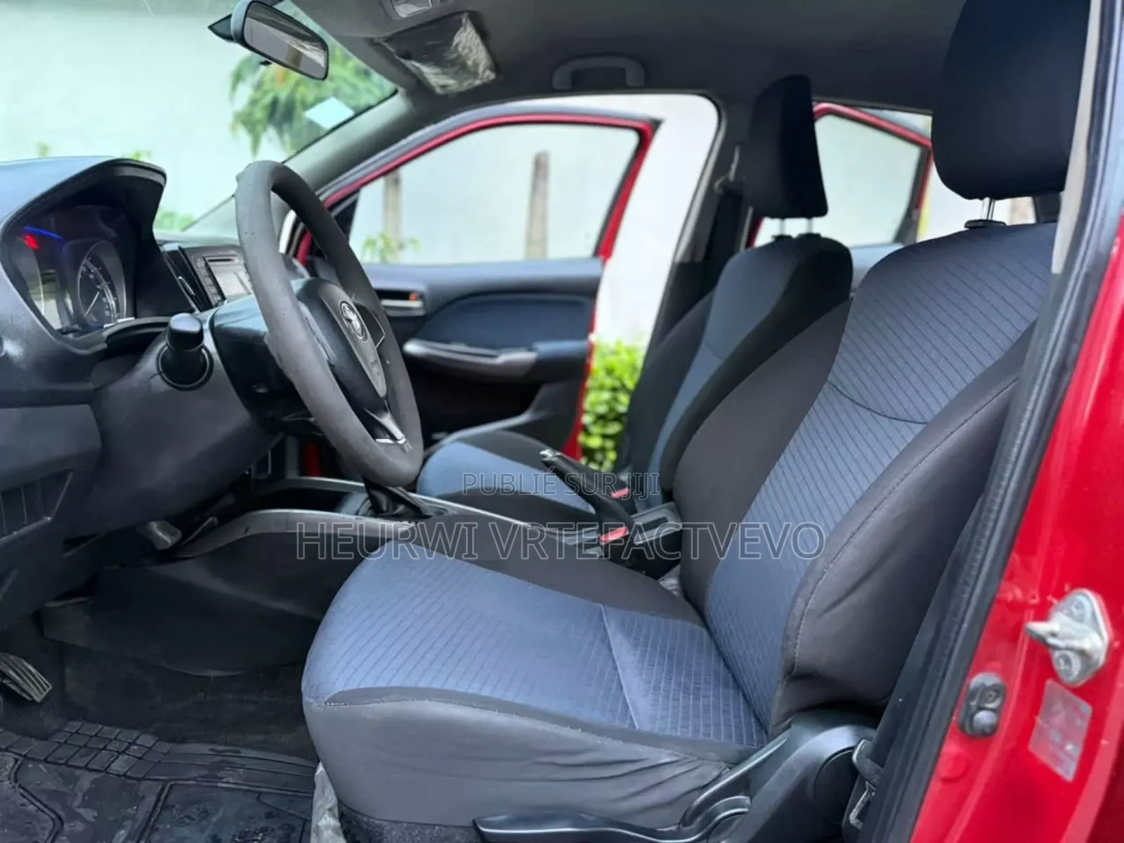 Toyota Starlet 2022 Rouge