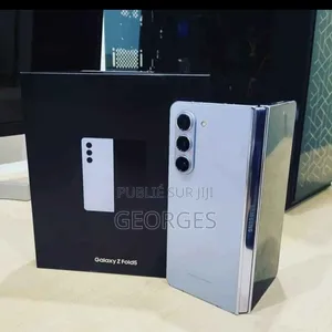 Photo - New Samsung Galaxy Z Fold 5 256 GB Black