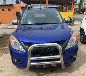 Photo - Mazda BT-50 2018 Bleu