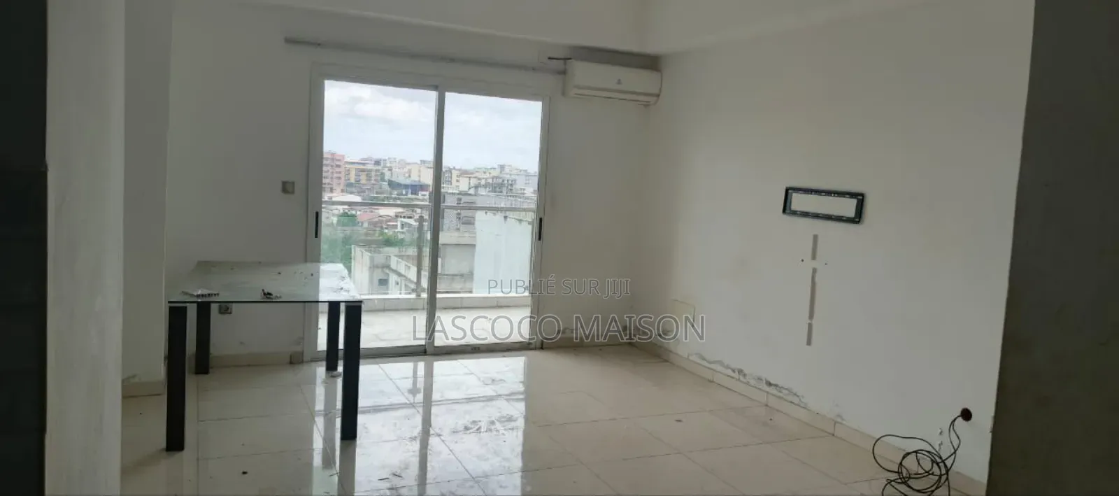 2chbre Appartement dans Lascoco Maison, Cocody à Louer