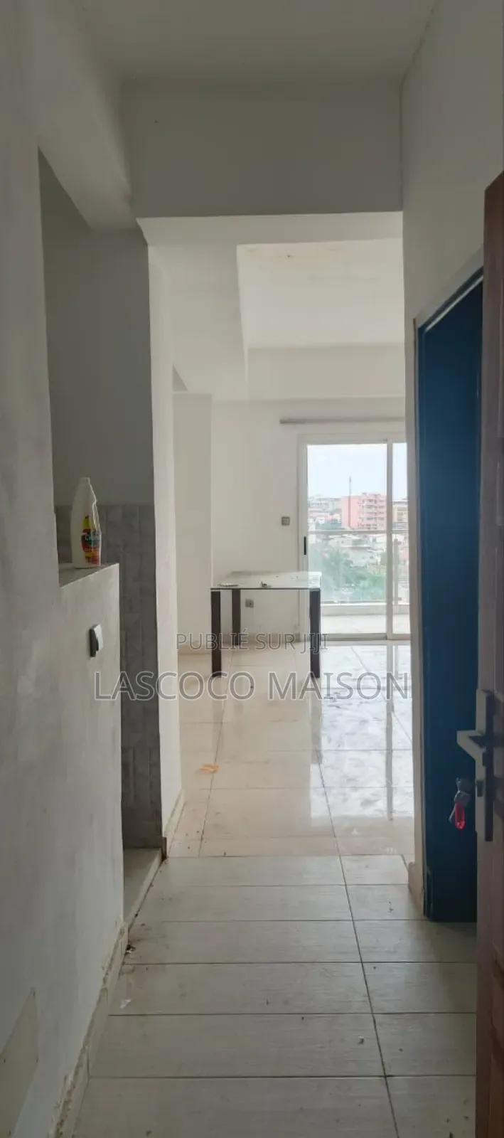2chbre Appartement dans Lascoco Maison, Cocody à Louer