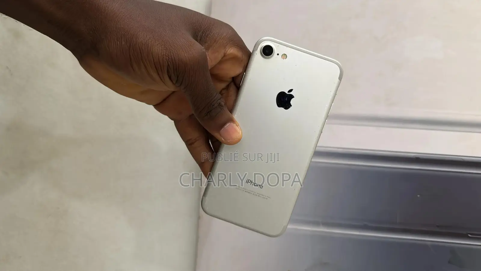 Apple iPhone 7 32 GB Argenté