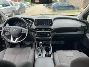 Hyundai Santa Fe SE 2021 Noir