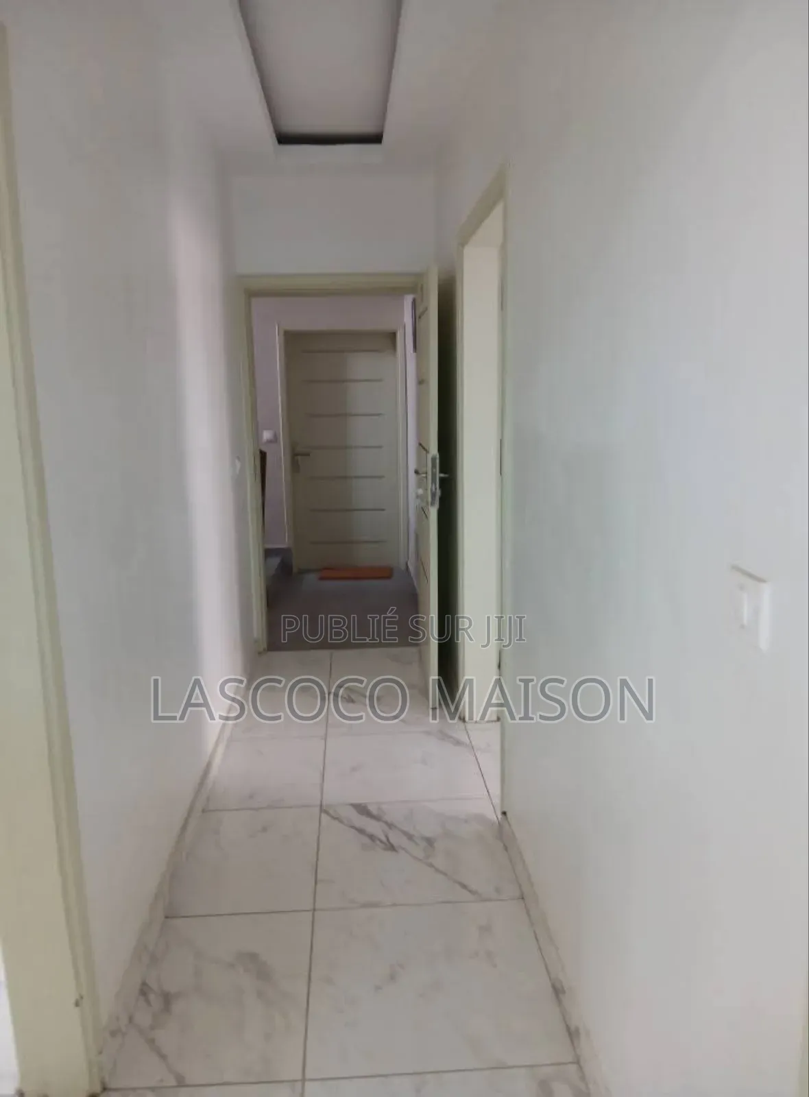 2chbre Appartement dans Lascoco Maison, Cocody à Louer