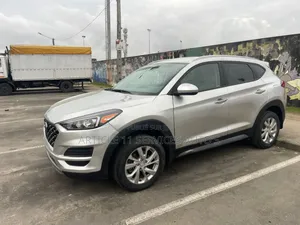 Photo - Hyundai Tucson SE FWD 2020 Gris