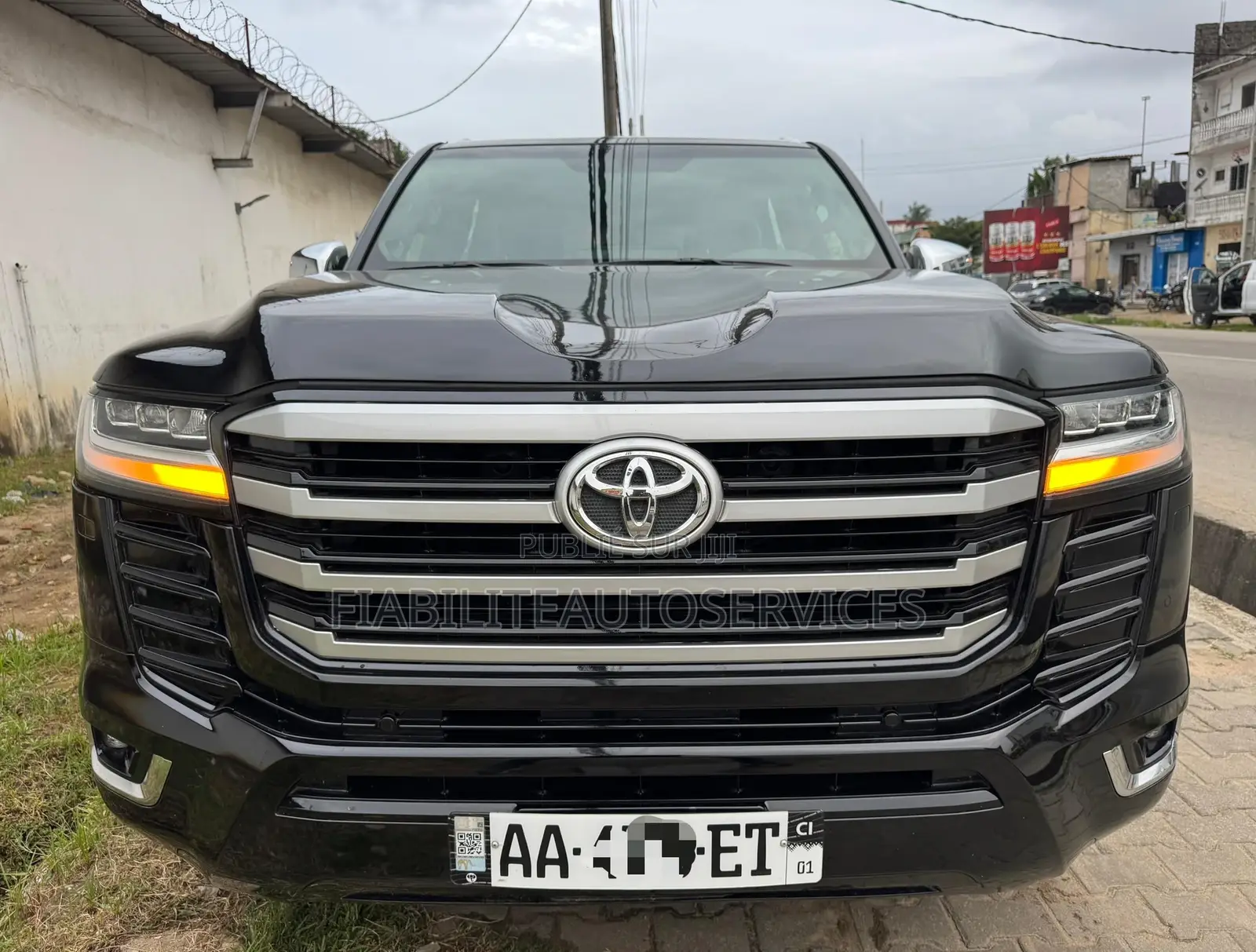 Toyota Land Cruiser 2023 Noir Mat