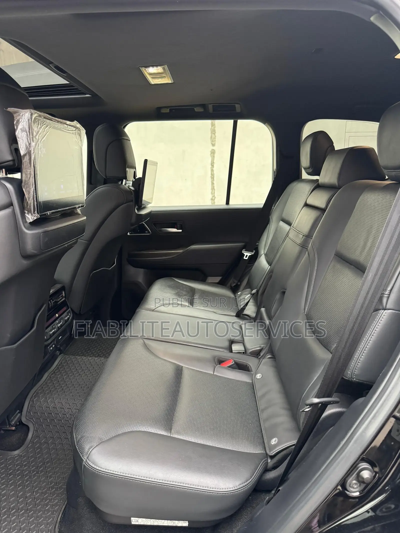 Toyota Land Cruiser 2023 Noir Mat