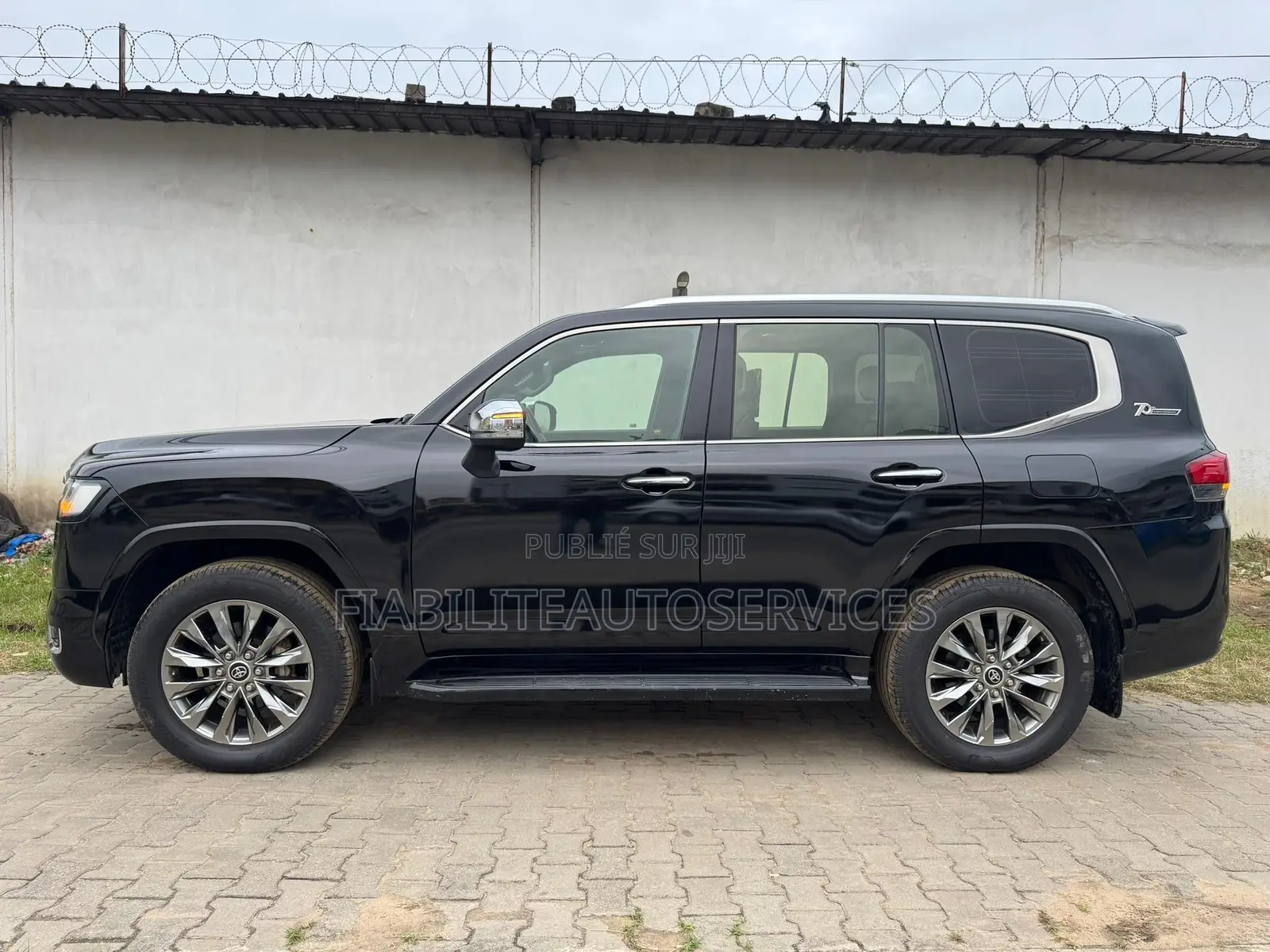 Toyota Land Cruiser 2023 Noir Mat