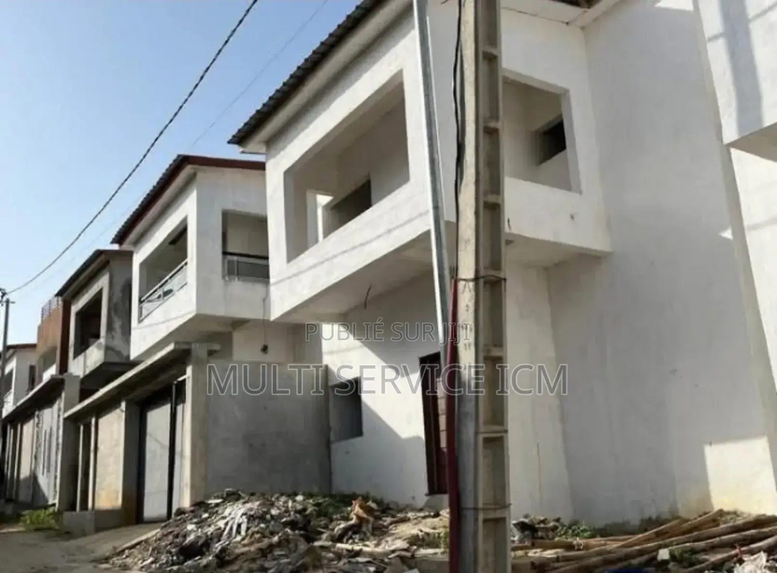 6chbre Duplex dans Ismaël Coulibaly, Cocody à Vendre