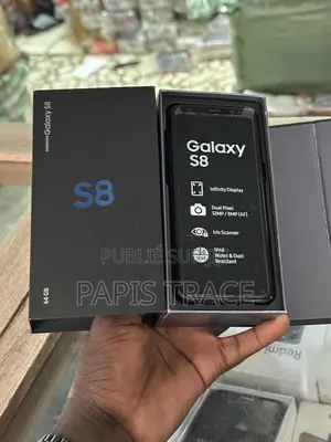 Photo - New Samsung Galaxy S8 64 GB Noir