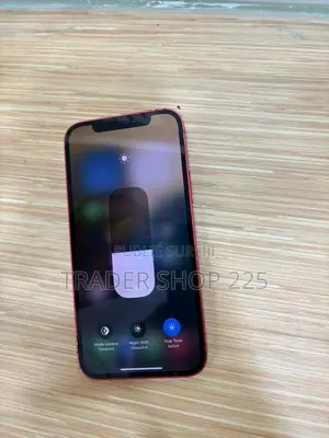 Photo - Pomme iPhone 12 64 GB Rouge