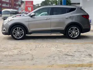 Hyundai Santa Fe SE AWD 2018 Gris