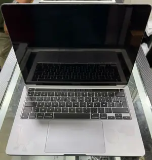 Photo - Ordinateur Portable Pomme MacBook Pro M1 8GB Apple M1 Pro SSD 256GB