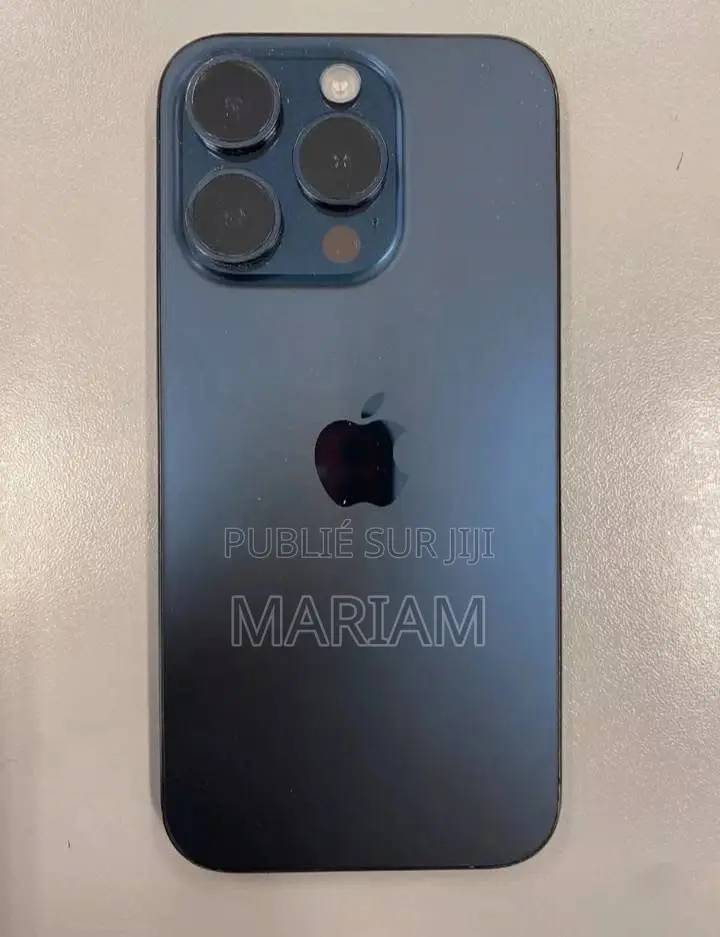 New Pomme iPhone 15 Pro 128 GB Autre