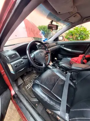 Toyota Corolla 1.4 Sedan 2002 Rouge