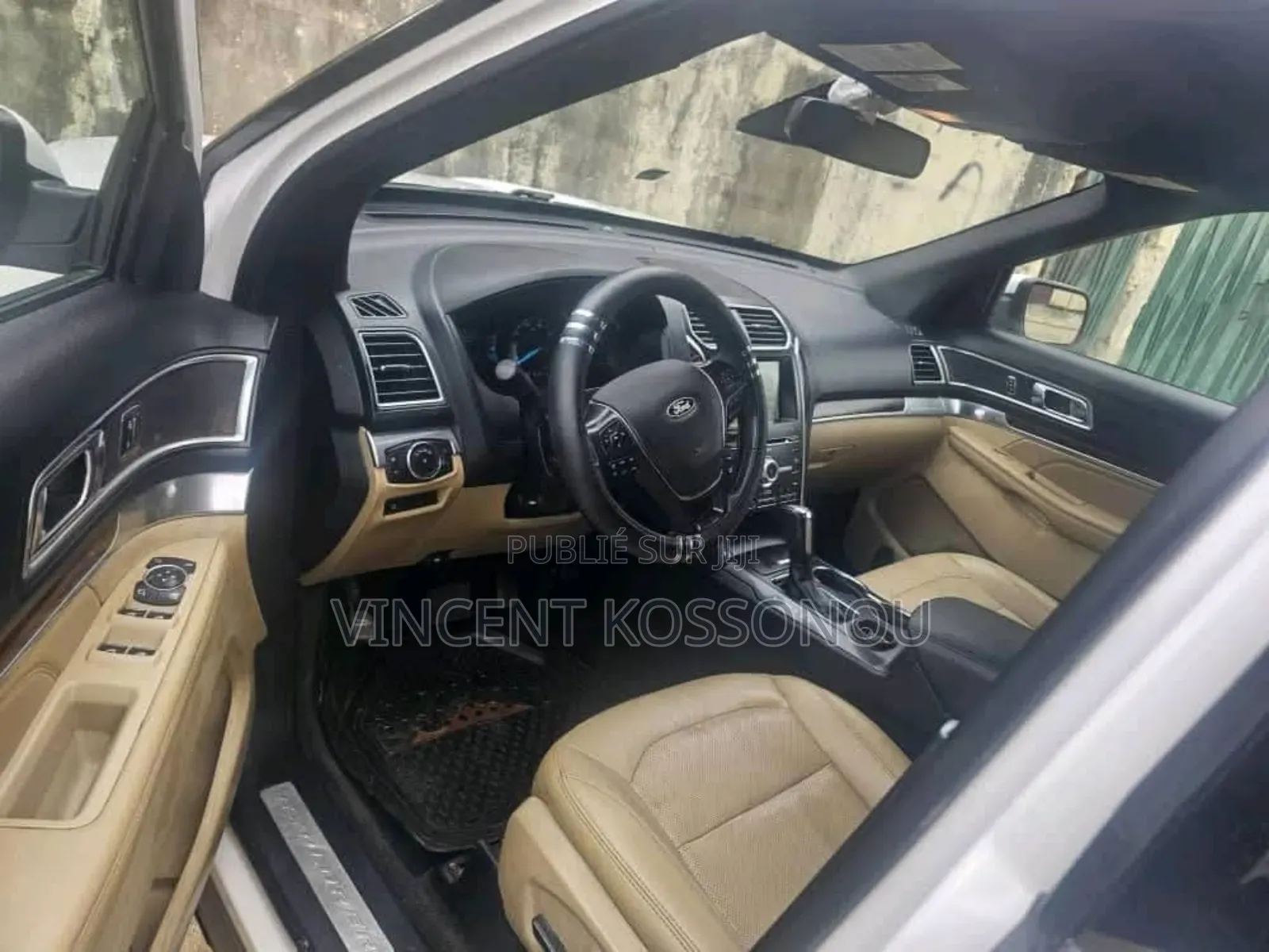 Ford Explorer 2018 Blanc cassé