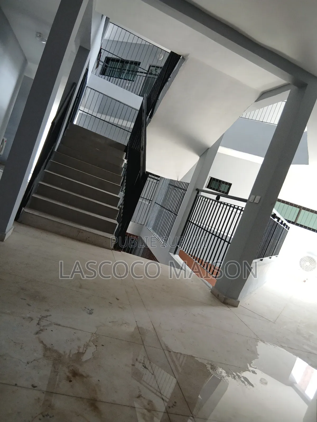 2chbre Appartement dans Lascoco Maison, Cocody à Louer