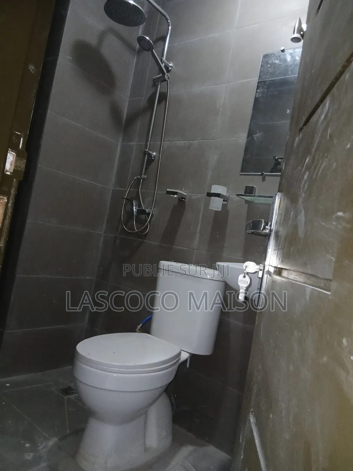 2chbre Appartement dans Lascoco Maison, Cocody à Louer