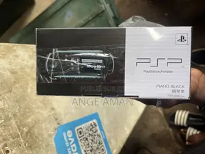 Console PSP + 20 Jeux Piano Black Portable