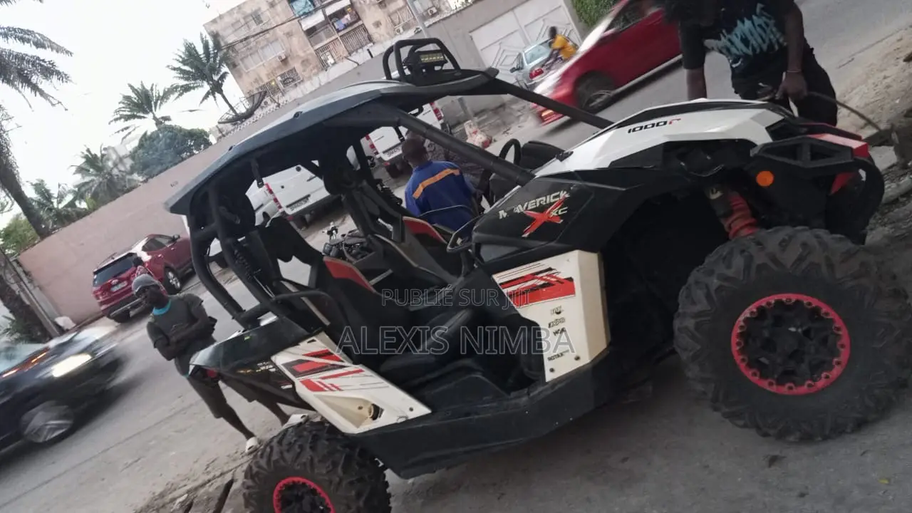 Can-Am Autre 2012 Blanc