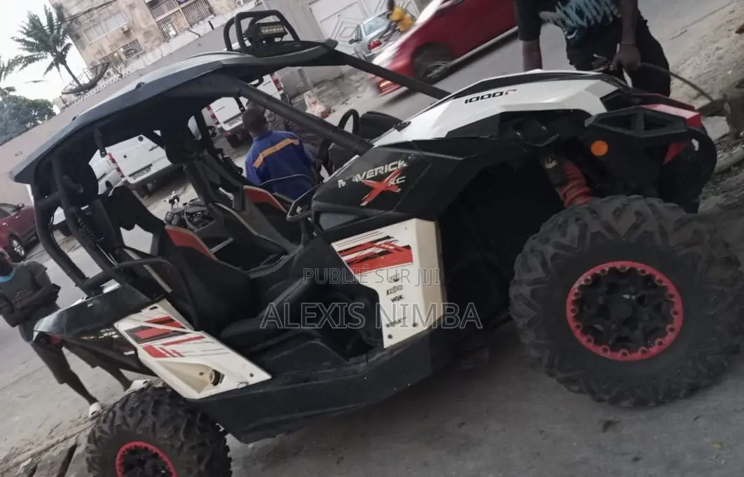 Can-Am Autre 2012 Blanc