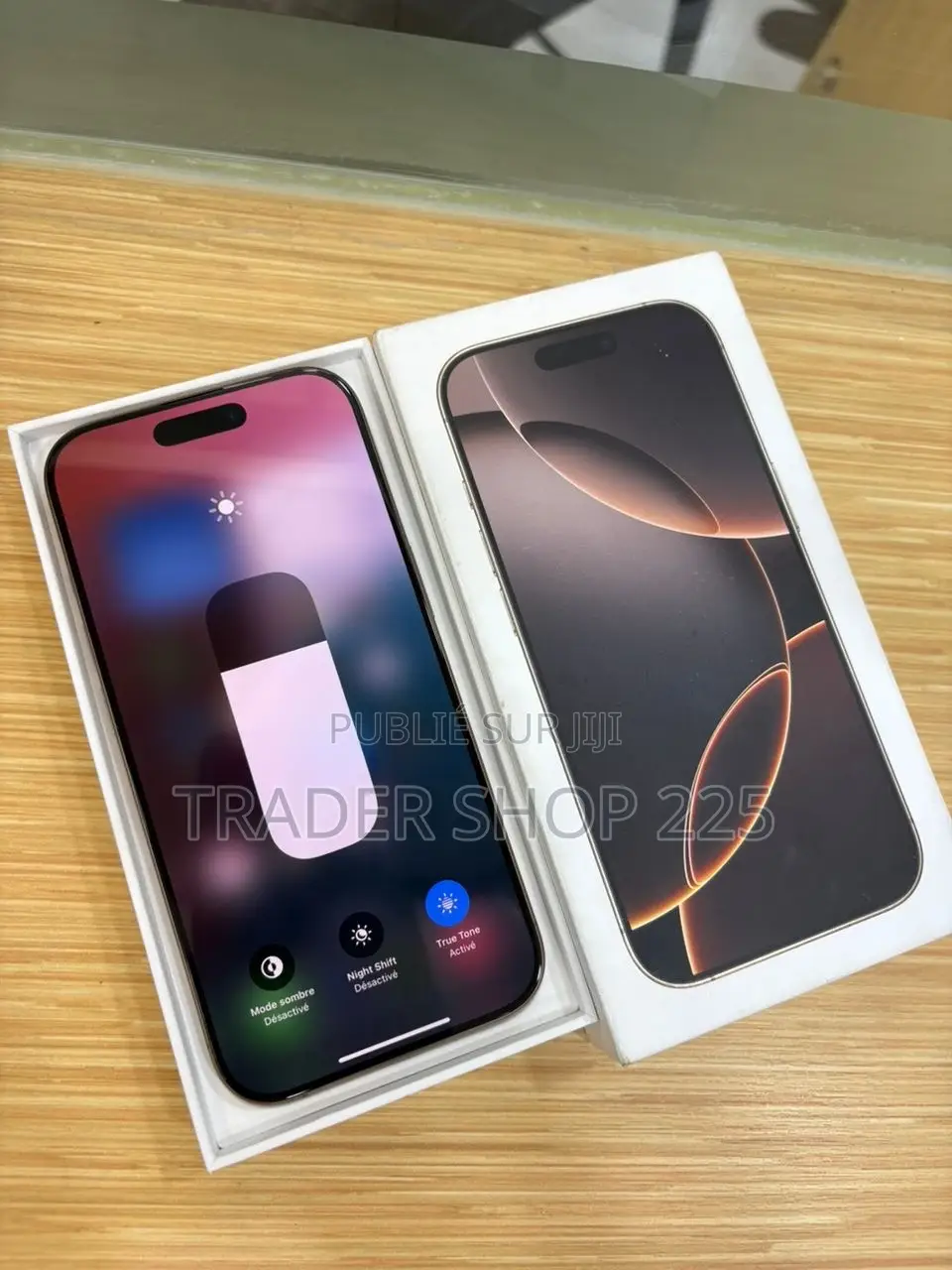 New Pomme iPhone 16 Pro 128 GB Doré