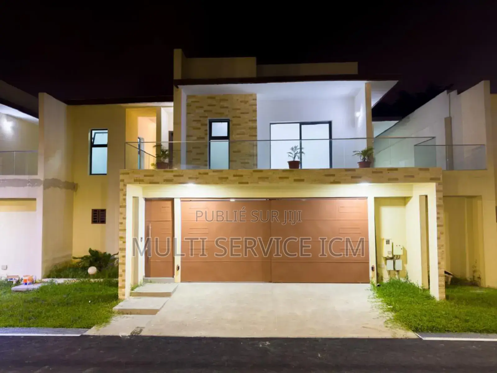 7chbre Duplex dans Ismaël Coulibaly, Cocody à Louer