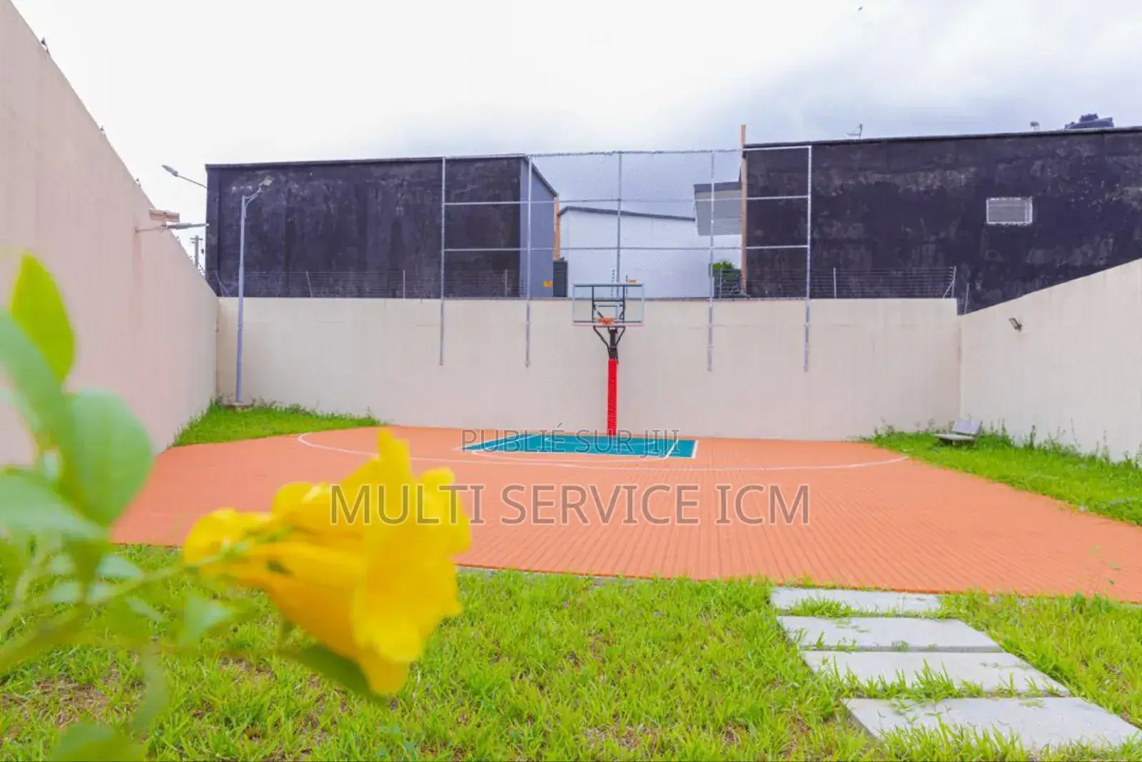 7chbre Duplex dans Ismaël Coulibaly, Cocody à Louer