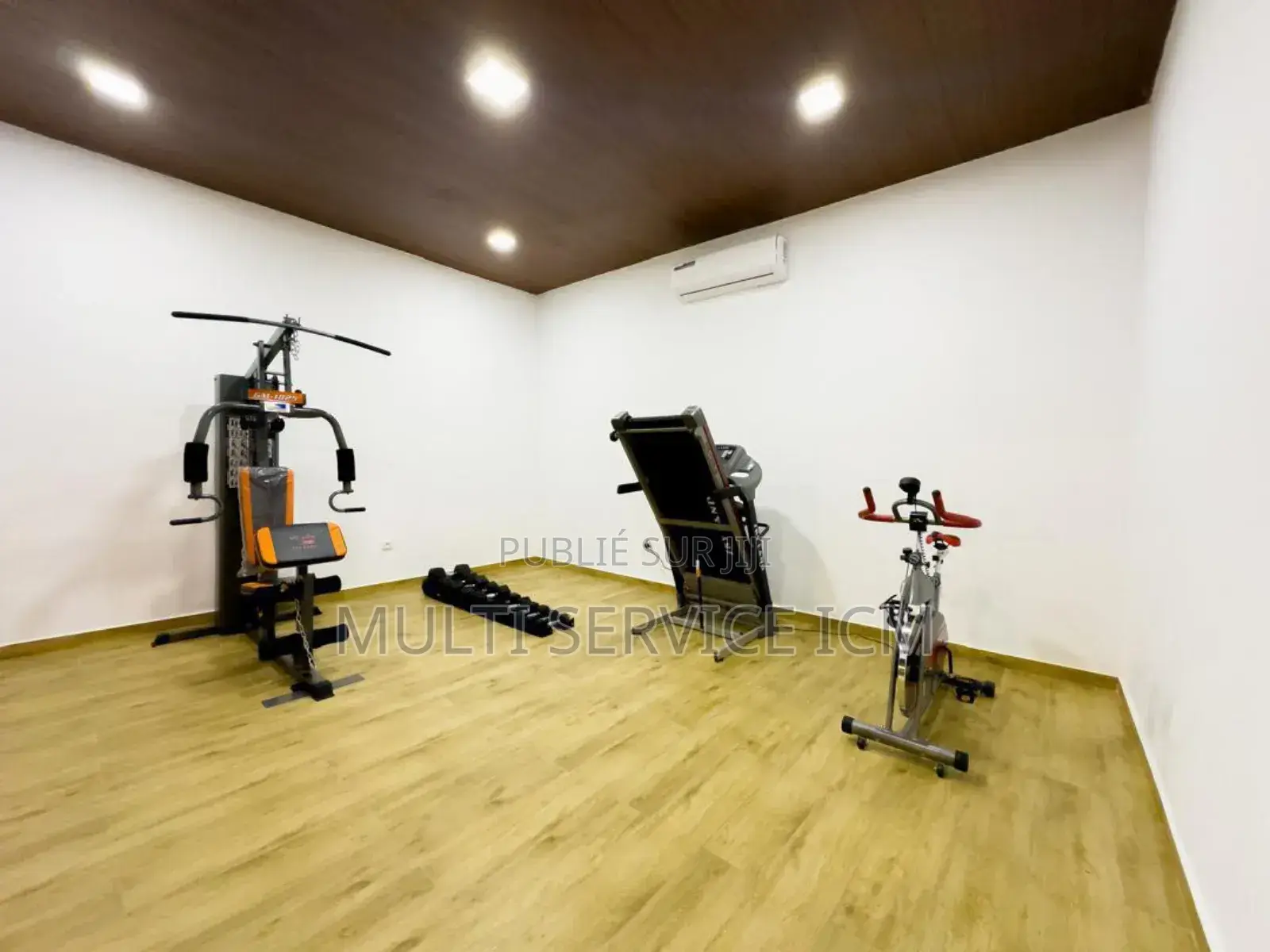 7chbre Duplex dans Ismaël Coulibaly, Cocody à Louer