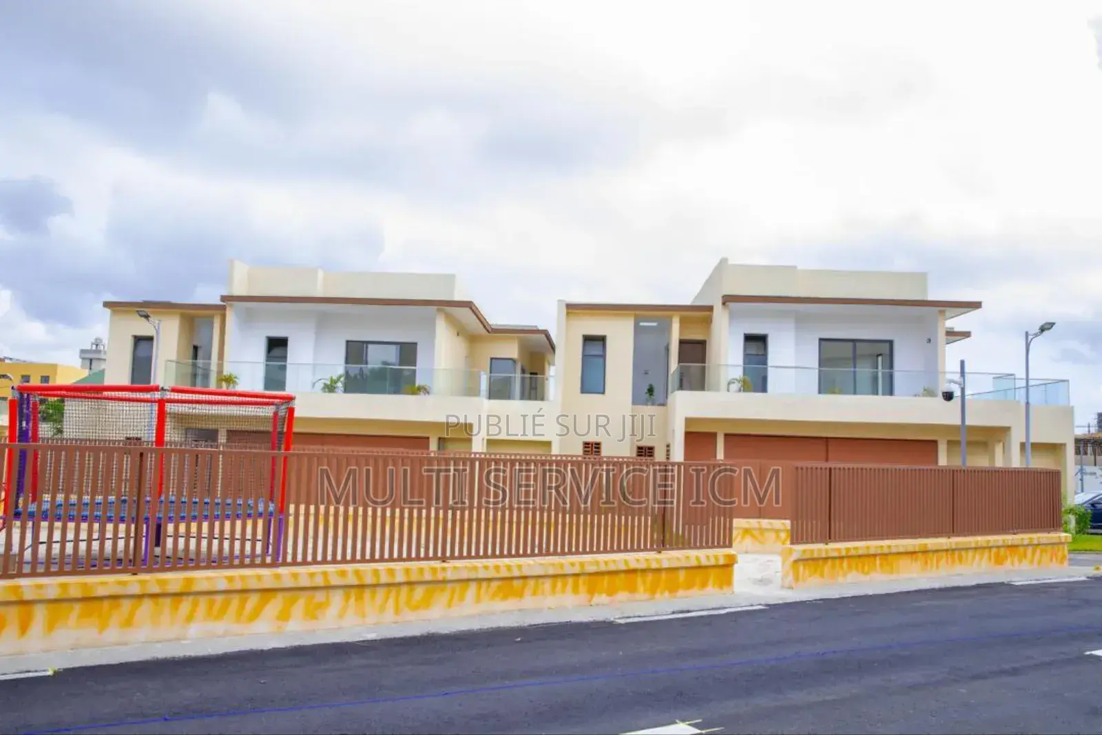 7chbre Duplex dans Ismaël Coulibaly, Cocody à Louer