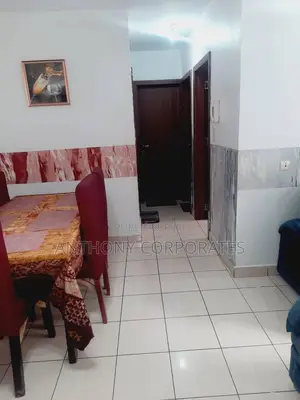 Furnished 3chbre Appartement dans Anthony Herve, Cocody à Louer