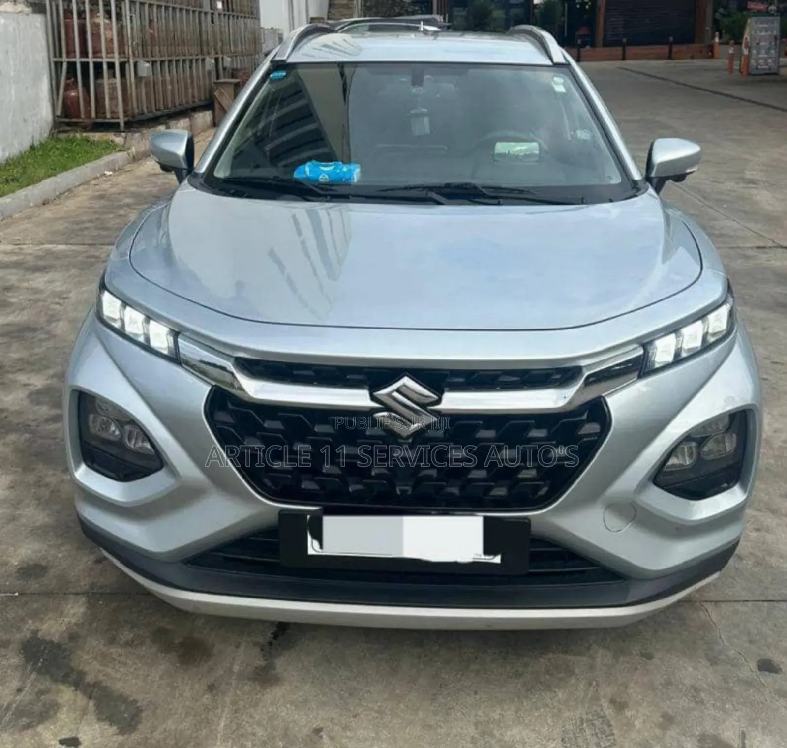 Suzuki Fronx 1.2 Petrol FWD 2024 Gris