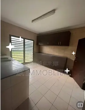 Photo - 4chbre Villa dans Ik Immobilier, Cocody à Vendre