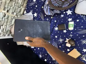 Photo - Samsung Galaxy Tab A 8.0 (2018) 32 GB Noir