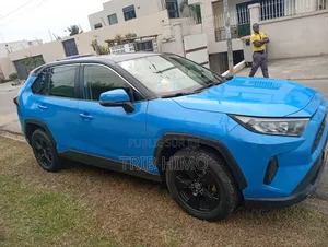 Photo - Toyota RAV4 2020 Bleu